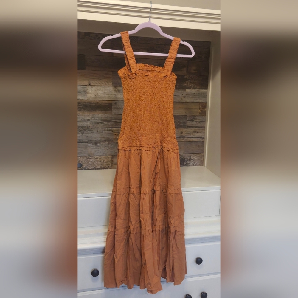 HYFVE Square Neck Midi Dress in Rich Tan Cinched Bodice W/Side Zipper& Side Slit - Picture 11 of 13